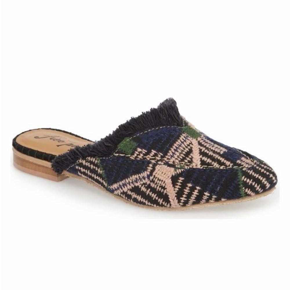 Free People Fabric Newport Woven Mules Flats Navy Fringe Slip On Size 39 US 8.5